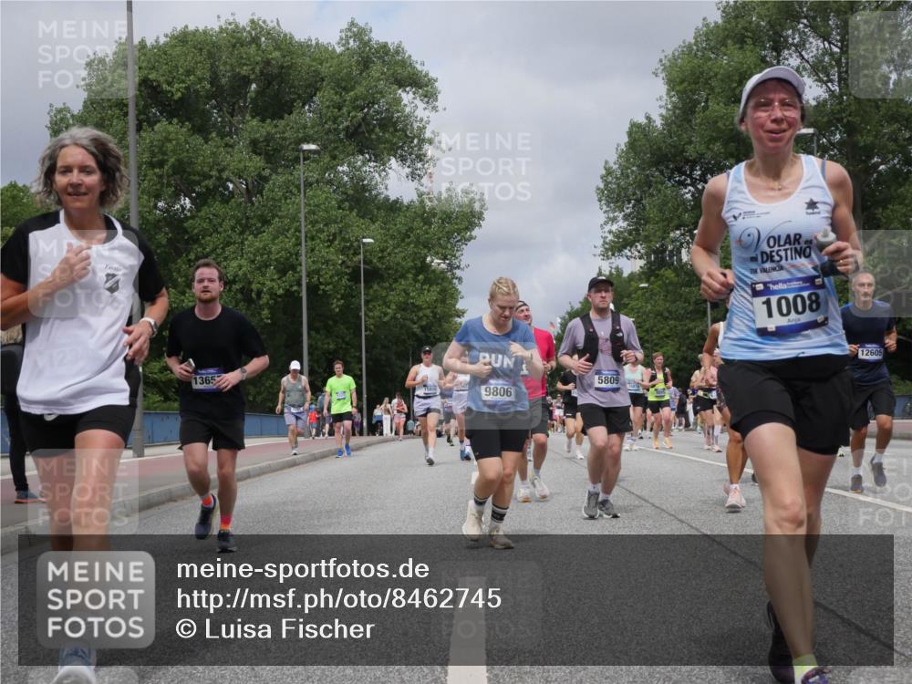 29.06.2025 - hella hamburg halbmarathon Luisa Fischer http://msf.ph/oto/8462745 29.06.2025 10:39:53 Kennedybrücke 1234, 1365, 15805, 1622, 9806, 5809, 1008, 12605, 1008, 1010, 3401, 3895, 4245, 5789, 5809, 6184, 6359, 7632, 8581, 9432, 9806, 10123, 10487, 10577 meine-sportfotos.de