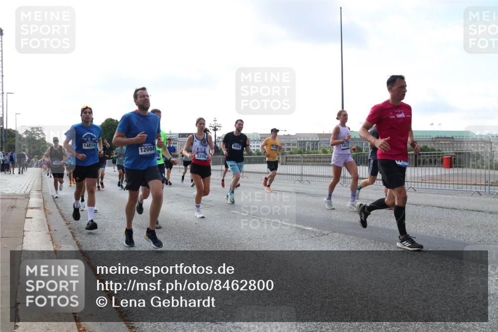 29.06.2025 - hella hamburg halbmarathon Lena Gebhardt http://msf.ph/oto/8462800 29.06.2025 09:54:57 Lombardsbrücke 14814, 12094, 3208, 9093, 1612, 1200, 1549, 1817, 1942, 2222, 2367, 2442, 2470, 2561, 2592, 2596, 2670, 2816, 2955, 3208, 3209, 3258, 3562, 4017, 4121, 4816, 4832, 5399, 5447, 5638, 5705, 5706, 5884, 6027, 6266, 6290, 6389, 6723, 6819, 6923, 6978, 6991, 7087, 7274, 7335, 7659, 7908, 8117, 8142, 8371, 8374, 8437, 8482, 8487, 8657, 8693, 8889, 8916, 8981, 9031, 9038, 9051, 9093, 9159, 9476, 9661, 9710, 9869, 9924, 9931, 10057, 11333 meine-sportfotos.de