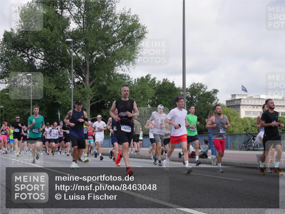 29.06.2025 - hella hamburg halbmarathon Luisa Fischer http://msf.ph/oto/8463048 29.06.2025 09:55:31 Kennedybrücke 4981, 16414, 10000, 30, 1134, 1012, 1070, 1468, 1613, 1782, 2189, 3021, 3098, 3917, 3928, 4277, 4933, 4981, 5476, 5682, 6152, 6716, 7005, 7093, 7325, 7599, 7843, 8145, 8664, 8694, 8722, 9081, 9213, 9538, 9540, 10000, 10750 meine-sportfotos.de