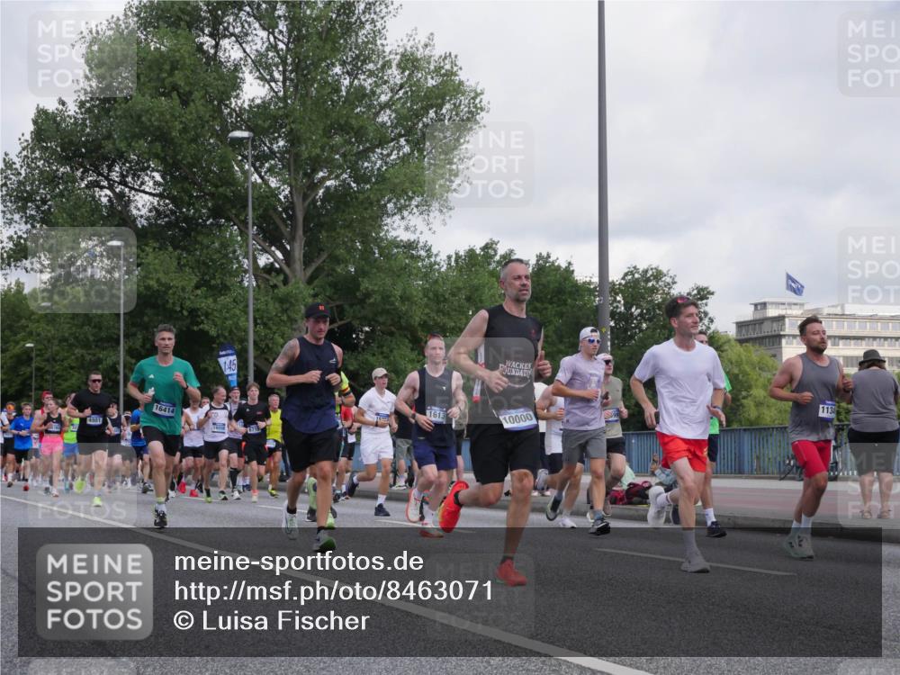 29.06.2025 - hella hamburg halbmarathon Luisa Fischer http://msf.ph/oto/8463071 29.06.2025 09:55:31 Kennedybrücke 4981, 1, 45, 16414, 6716, 1613, 10000, 1134, 1012, 1070, 1468, 1613, 1782, 2189, 3021, 3098, 3917, 3928, 4277, 4933, 4981, 5476, 5682, 6152, 6716, 7005, 7093, 7325, 7599, 7843, 8145, 8664, 8694, 8722, 9081, 9213, 9538, 9540, 10000, 10750 meine-sportfotos.de