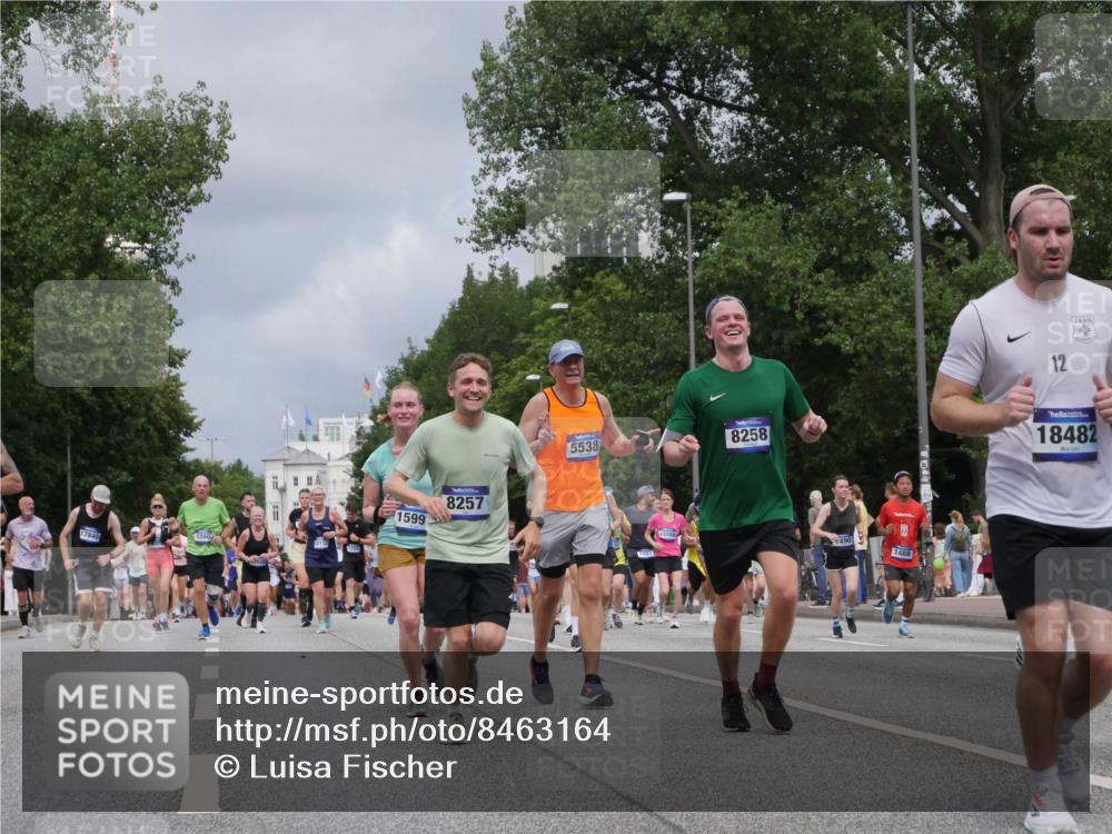 29.06.2025 - hella hamburg halbmarathon Luisa Fischer http://msf.ph/oto/8463164 29.06.2025 10:40:11 Kennedybrücke 78, 5560, 1599, 8257, 5538, 8258, 1997, 15588, 490, 1488, 12, 18482, 1253, 1488, 1490, 1952, 2072, 3398, 3428, 3714, 5560, 5786, 6804, 8257, 8258, 8315, 9918, 10862 meine-sportfotos.de
