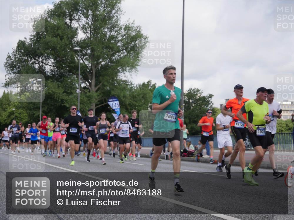 29.06.2025 - hella hamburg halbmarathon Luisa Fischer http://msf.ph/oto/8463188 29.06.2025 09:55:34 Kennedybrücke 4981, 3926, 1, 45, 16414, 19128, 1070, 1012, 1070, 1613, 1735, 1782, 2048, 2189, 2590, 2970, 3021, 3098, 3304, 3907, 3917, 3928, 4277, 4933, 4981, 5682, 6152, 6716, 7005, 7093, 7325, 7599, 7843, 8145, 8664, 8694, 8722, 9081, 9213, 9538, 9540, 10000, 10208, 10313, 10750 meine-sportfotos.de
