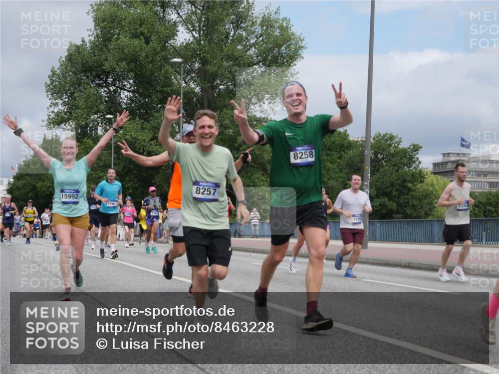 29.06.2025 - hella hamburg halbmarathon Luisa Fischer http://msf.ph/oto/8463228 29.06.2025 10:40:13 Kennedybrücke 15992, 12463, 3714, 8257, 8258, 253, 13902, 1253, 1488, 1490, 1597, 1952, 2072, 2552, 3165, 3398, 3428, 3714, 5560, 5786, 6804, 7202, 7235, 7707, 7823, 8257, 8258, 8315, 10862 meine-sportfotos.de