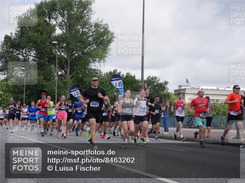 29.06.2025 - hella hamburg halbmarathon Luisa Fischer http://msf.ph/oto/8463262 29.06.2025 09:55:36 Kennedybrücke 9213, 1600, 1, 45, 3021, 12783, 18887, 1460, 14690, 1920, 4981, 1, 45, 12966, 16058, 3928, 2189, 15133, 9540, 11469, 1012, 1070, 1613, 1735, 1782, 2048, 2189, 2590, 2970, 3021, 3098, 3304, 3907, 3917, 3928, 4277, 4933, 4981, 5682, 6152, 6716, 7005, 7093, 7599, 8145, 8664, 8694, 8704, 8722, 9213, 9232, 9374, 9538, 9540, 10208, 10313, 10750 meine-sportfotos.de