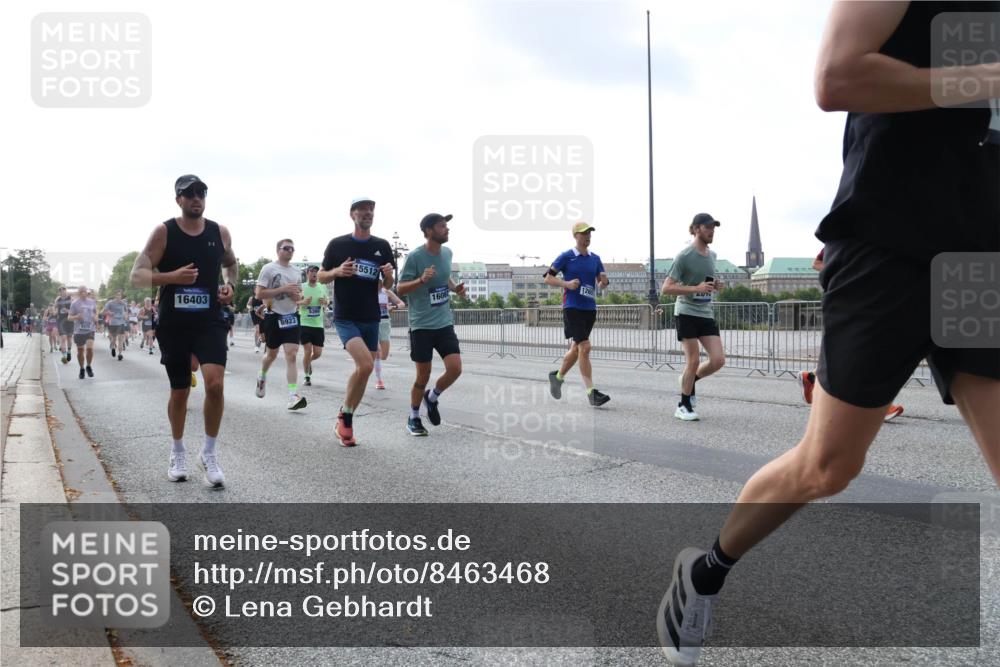29.06.2025 - hella hamburg halbmarathon Lena Gebhardt http://msf.ph/oto/8463468 29.06.2025 09:55:00 Lombardsbrücke 16403, 6923, 15512, 1606, 1200, 1817, 1942, 2222, 2274, 2367, 2442, 2470, 2561, 2592, 2596, 2670, 2816, 2955, 3208, 3209, 3258, 4121, 4832, 5399, 5447, 5638, 5705, 5706, 5884, 6027, 6290, 6389, 6723, 6819, 6923, 6938, 6978, 6991, 7087, 7274, 7335, 7659, 7908, 8117, 8142, 8371, 8374, 8437, 8482, 8487, 8657, 8693, 8889, 8916, 8981, 9031, 9038, 9051, 9093, 9159, 9476, 9661, 9710, 9869, 9924, 9931, 11333 meine-sportfotos.de