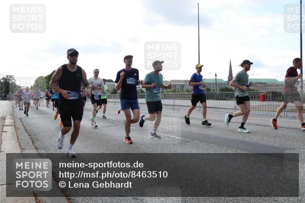 29.06.2025 - hella hamburg halbmarathon Lena Gebhardt http://msf.ph/oto/8463510 29.06.2025 09:55:00 Lombardsbrücke 6403, 6923, 5399, 15512, 1606, 1200, 1817, 1942, 2222, 2274, 2367, 2442, 2470, 2561, 2592, 2596, 2670, 2816, 2955, 3208, 3209, 3258, 4121, 4832, 5399, 5447, 5638, 5705, 5706, 5884, 6027, 6290, 6389, 6723, 6819, 6923, 6938, 6978, 6991, 7087, 7274, 7335, 7659, 7908, 8117, 8142, 8371, 8374, 8437, 8482, 8487, 8657, 8693, 8889, 8916, 8981, 9031, 9038, 9051, 9093, 9159, 9476, 9661, 9710, 9869, 9924, 9931, 11333 meine-sportfotos.de