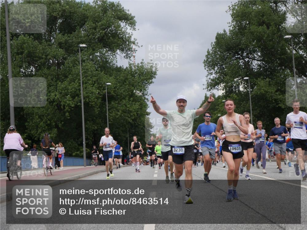 29.06.2025 - hella hamburg halbmarathon Luisa Fischer http://msf.ph/oto/8463514 29.06.2025 10:40:26 Kennedybrücke 1901, 3230, 4733, 10931, 1768, 17687, 10762, 56, 1022, 1118, 1276, 2104, 2199, 2272, 2552, 3165, 3230, 3873, 4733, 5146, 5224, 5940, 6584, 7235, 8758, 9054, 9055, 10024, 10112, 10476, 10762, 10798 meine-sportfotos.de