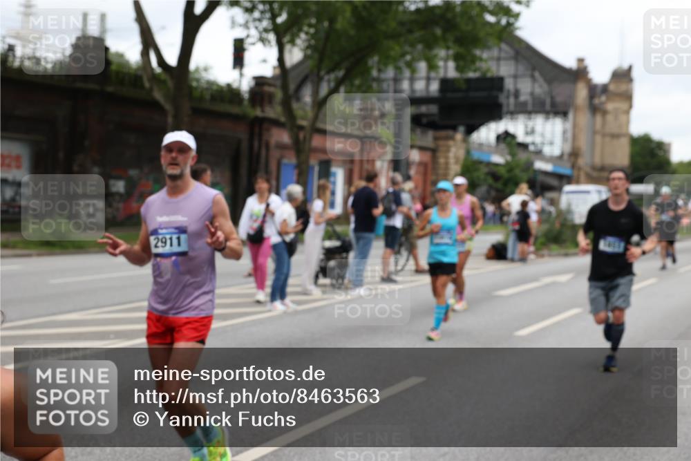 29.06.2025 - hella hamburg halbmarathon Yannick Fuchs http://msf.ph/oto/8463563 29.06.2025 10:56:57 20KM 1114, 1126, 1194, 1420, 1427, 1531, 1851, 1881, 2447, 2582, 2683, 2911, 3001, 3182, 3248, 3625, 3740, 4389, 4511, 4538, 5058, 5653, 5708, 5763, 6142, 6311, 6602, 6966, 7453, 8068, 8176, 8478, 8721, 9306, 9554, 11310, 11402, 12004, 12008, 12571, 12836, 12978, 13739, 13874, 13939, 14348, 14677, 14917, 16371, 16420, 16540, 17045, 17096, 17119, 17142, 17818, 18359, 18382, 18530, 18999, 19241 meine-sportfotos.de
