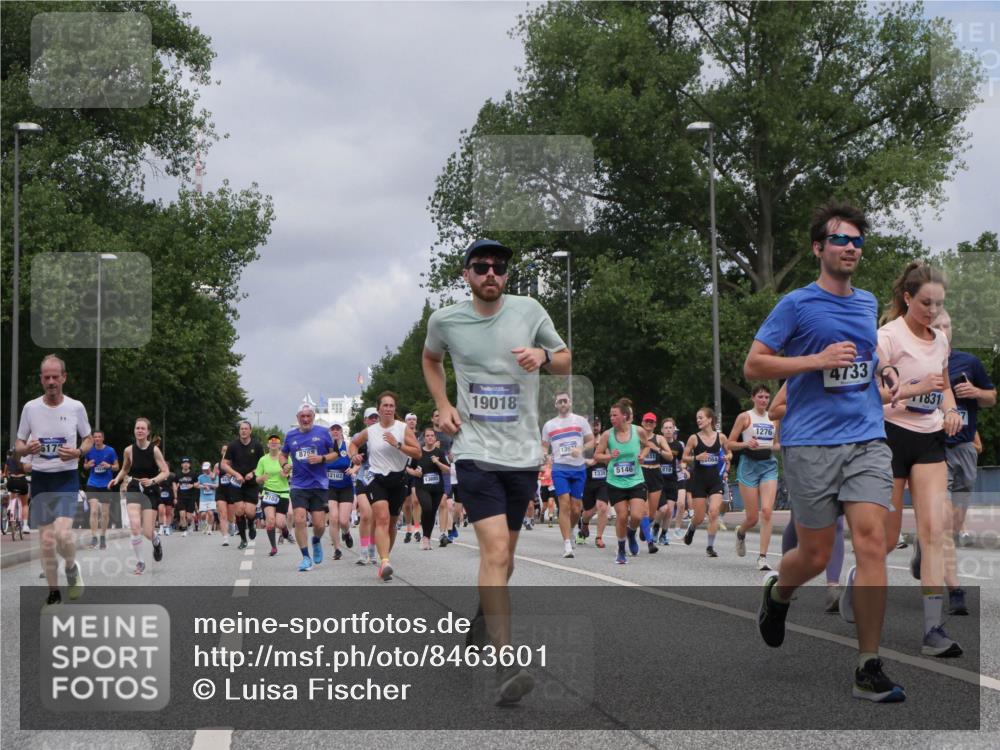 29.06.2025 - hella hamburg halbmarathon Luisa Fischer http://msf.ph/oto/8463601 29.06.2025 10:40:29 Kennedybrücke 6173, 2104, 8758, 12103, 13695, 19018, 1397, 084, 1333, 5146, 1276, 4733, 1831, 1022, 1118, 1276, 1339, 1819, 2104, 2199, 2272, 3230, 3873, 4347, 4618, 4733, 5146, 5224, 5940, 6243, 6584, 6821, 8758, 9054, 9055, 10024, 10476, 10762, 10798 meine-sportfotos.de