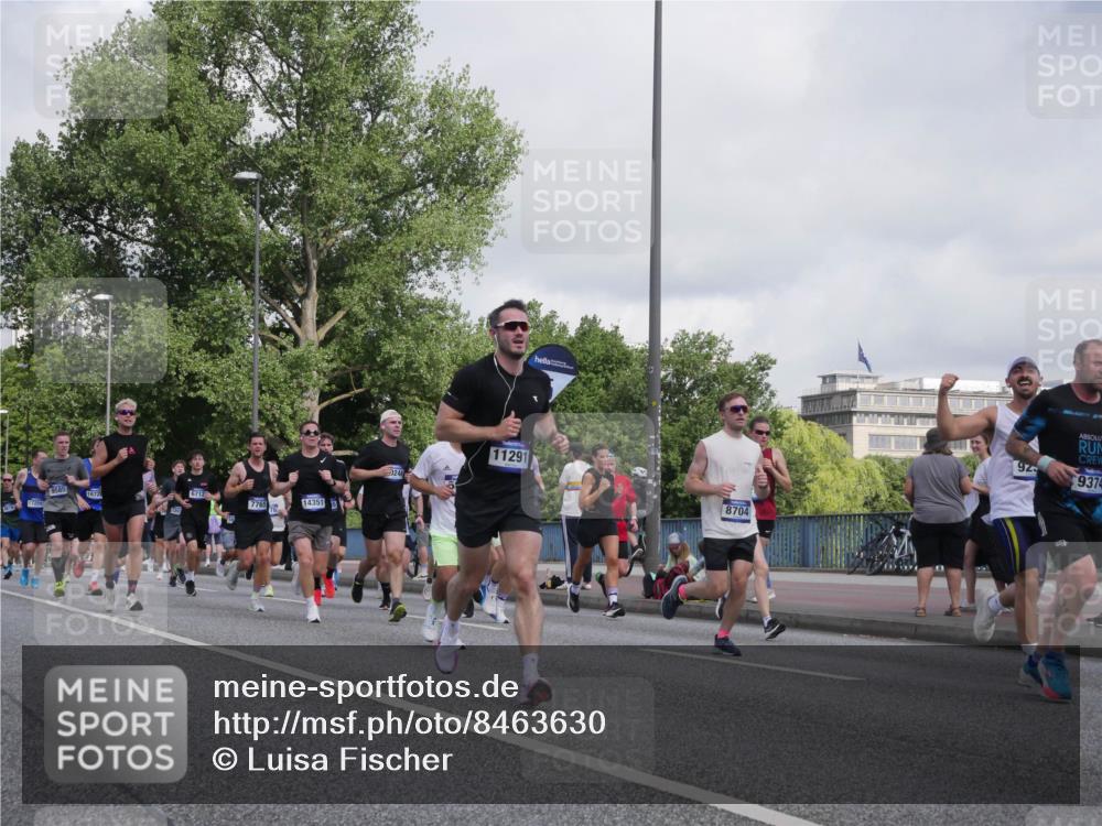 29.06.2025 - hella hamburg halbmarathon Luisa Fischer http://msf.ph/oto/8463630 29.06.2025 09:55:45 Kennedybrücke 17259, 9585, 1672, 6712, 7765, 14351, 120, 11291, 8704, 92, 9374, 1163, 1176, 1391, 1735, 2048, 2213, 2590, 2788, 2970, 3304, 3907, 4997, 5623, 5624, 6712, 7147, 7204, 7322, 7765, 8063, 8704, 8819, 9232, 9374, 9534, 9585, 10208, 10246, 10313 meine-sportfotos.de