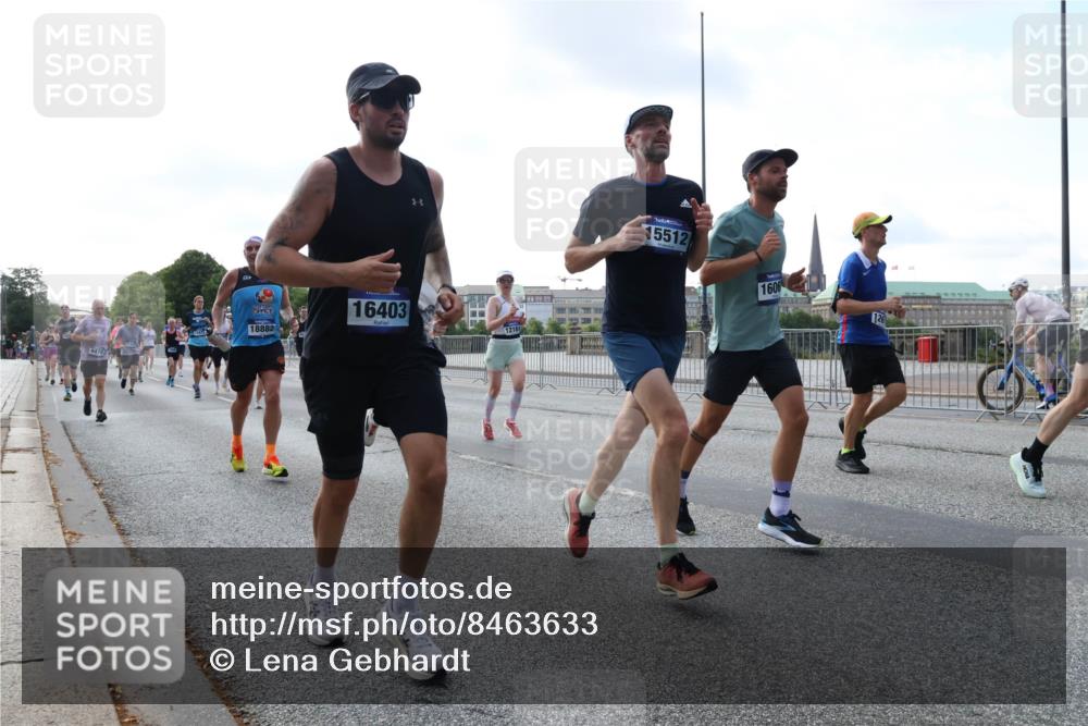 29.06.2025 - hella hamburg halbmarathon Lena Gebhardt http://msf.ph/oto/8463633 29.06.2025 09:55:01 Lombardsbrücke 9476, 16403, 18882, 12161, 15512, 1606, 126, 1200, 1683, 1817, 1942, 2222, 2274, 2367, 2442, 2470, 2592, 2596, 2670, 2816, 2955, 3208, 3209, 3258, 3747, 4121, 4832, 5399, 5447, 5638, 5705, 5706, 5884, 6027, 6290, 6389, 6723, 6836, 6923, 6938, 6978, 6991, 7052, 7087, 7274, 7335, 7659, 7908, 8117, 8371, 8374, 8437, 8482, 8487, 8657, 8693, 8889, 8916, 8981, 9031, 9038, 9051, 9093, 9159, 9476, 9661, 9710, 9869, 9924, 9931, 11333 meine-sportfotos.de