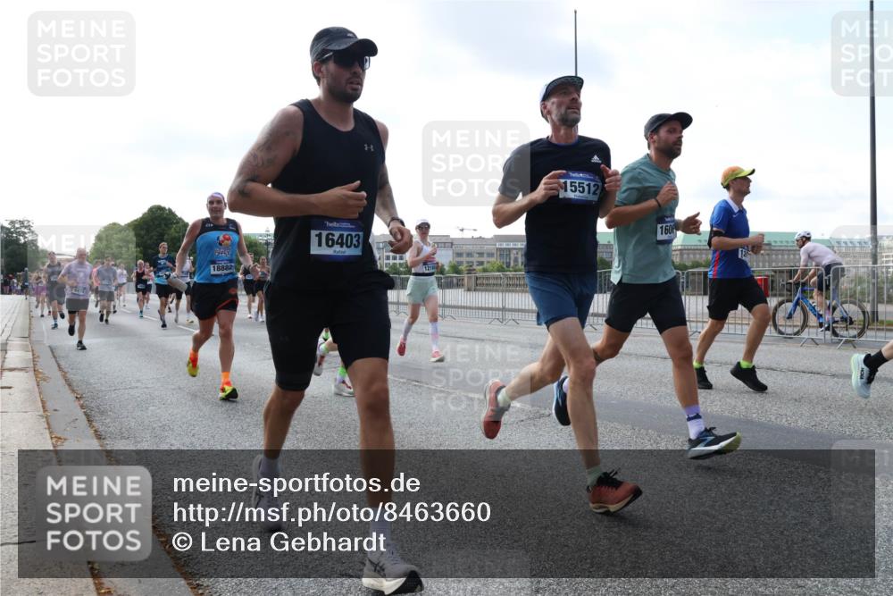 29.06.2025 - hella hamburg halbmarathon Lena Gebhardt http://msf.ph/oto/8463660 29.06.2025 09:55:01 Lombardsbrücke 18882, 16403, 15512, 160, 1200, 1683, 1817, 1942, 2222, 2274, 2367, 2442, 2470, 2592, 2596, 2670, 2816, 2955, 3208, 3209, 3258, 3747, 4121, 4832, 5399, 5447, 5638, 5705, 5706, 5884, 6027, 6290, 6389, 6723, 6836, 6923, 6938, 6978, 6991, 7052, 7087, 7274, 7335, 7659, 7908, 8117, 8371, 8374, 8437, 8482, 8487, 8657, 8693, 8889, 8916, 8981, 9031, 9038, 9051, 9093, 9159, 9476, 9661, 9710, 9869, 9924, 9931, 11333 meine-sportfotos.de