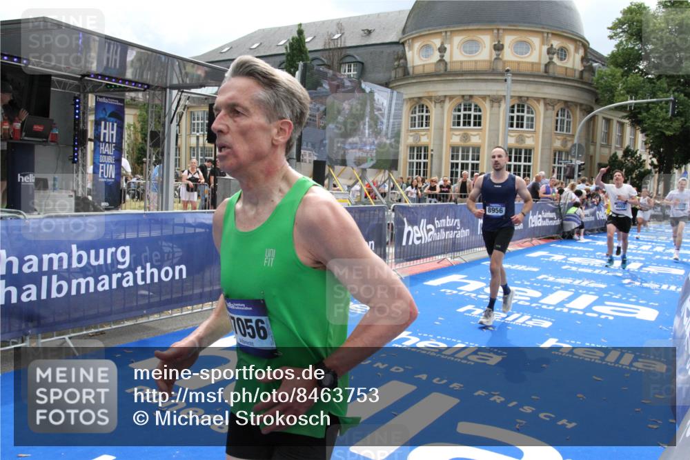 29.06.2025 - hella hamburg halbmarathon Michael Strokosch http://msf.ph/oto/8463753 29.06.2025 10:33:31 Ziel 4602, 8956, 15326, 16931, 17056, 17489, 18731 meine-sportfotos.de