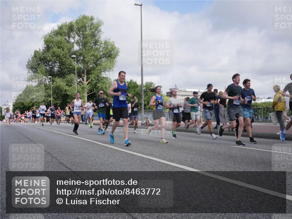 29.06.2025 - hella hamburg halbmarathon Luisa Fischer http://msf.ph/oto/8463772 29.06.2025 09:55:52 Kennedybrücke 8819, 11094, 17259, 7209, 714, 12035, 8063, 1163, 1176, 1391, 1558, 1759, 2213, 2402, 2788, 3146, 4091, 4997, 5624, 6081, 6712, 7147, 7204, 7322, 7450, 8063, 8819, 9544, 9585, 9794 meine-sportfotos.de