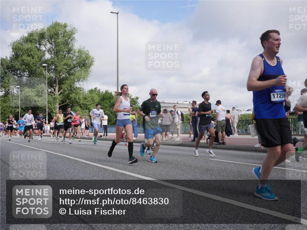 29.06.2025 - hella hamburg halbmarathon Luisa Fischer http://msf.ph/oto/8463830 29.06.2025 09:55:54 Kennedybrücke 8819, 17259, 1163, 1176, 1391, 1558, 1759, 2365, 2402, 2623, 2788, 3146, 4091, 4997, 5624, 5692, 6081, 7147, 7204, 7322, 7450, 8063, 8819, 9544, 9794 meine-sportfotos.de