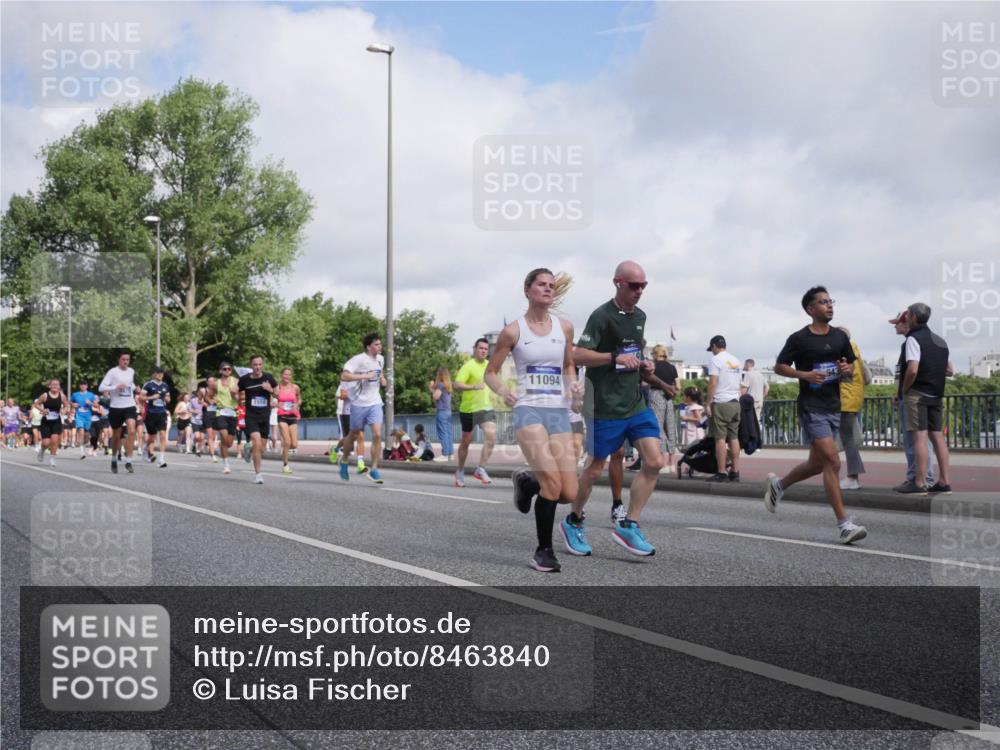 29.06.2025 - hella hamburg halbmarathon Luisa Fischer http://msf.ph/oto/8463840 29.06.2025 09:55:54 Kennedybrücke 1558, 11094, 1163, 1176, 1391, 1558, 1759, 2365, 2402, 2623, 2788, 3146, 4091, 4997, 5624, 5692, 6081, 7147, 7204, 7322, 7450, 8063, 8819, 9544, 9794 meine-sportfotos.de