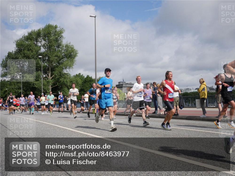29.06.2025 - hella hamburg halbmarathon Luisa Fischer http://msf.ph/oto/8463977 29.06.2025 09:56:00 Kennedybrücke 4091, 3146, 13303, 13051, 6081, 1693, 1759, 2234, 2365, 2402, 2623, 3146, 4091, 4310, 4553, 5022, 5692, 6081, 6203, 6375, 6460, 7448, 9303, 9305, 9544, 9794 meine-sportfotos.de