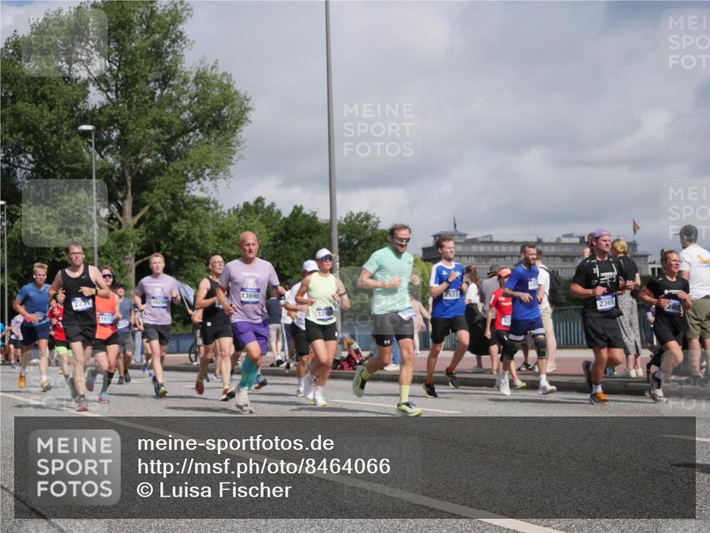 29.06.2025 - hella hamburg halbmarathon Luisa Fischer http://msf.ph/oto/8464066 29.06.2025 09:56:03 Kennedybrücke 2234, 1672, 13690, 1268, 2623, 93, 2365, 1759, 2234, 2365, 2402, 2623, 3004, 3186, 4091, 4310, 4553, 5022, 5692, 6071, 6081, 6203, 6375, 6460, 7448, 9126, 9303, 9305, 9544 meine-sportfotos.de