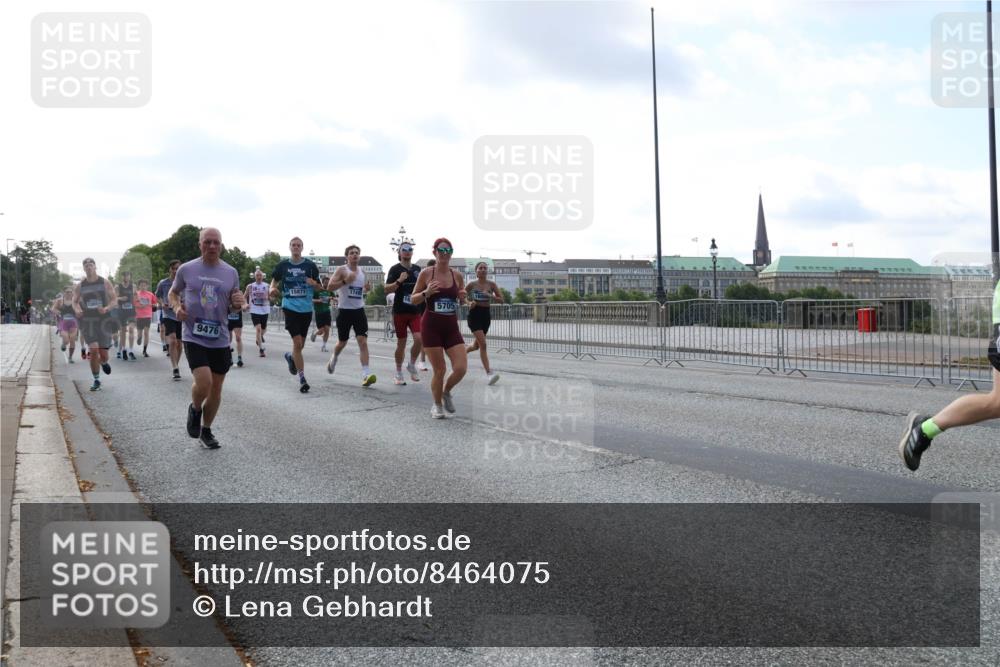 29.06.2025 - hella hamburg halbmarathon Lena Gebhardt http://msf.ph/oto/8464075 29.06.2025 09:55:03 Lombardsbrücke 9476, 15871, 174, 5705, 1200, 1683, 1696, 1817, 1942, 2207, 2222, 2274, 2287, 2367, 2411, 2592, 2596, 2670, 2816, 2955, 3208, 3209, 3258, 3435, 3747, 4093, 4121, 4189, 4832, 5102, 5399, 5447, 5638, 5705, 5884, 6027, 6158, 6290, 6389, 6662, 6723, 6836, 6923, 6938, 6978, 6991, 7052, 7087, 7335, 7659, 7908, 8117, 8371, 8437, 8482, 8487, 8657, 8693, 8889, 8916, 8981, 9031, 9038, 9051, 9093, 9159, 9476, 9661, 9710, 9869, 9924, 9931, 11333 meine-sportfotos.de