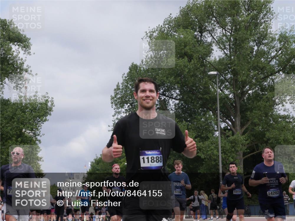 29.06.2025 - hella hamburg halbmarathon Luisa Fischer http://msf.ph/oto/8464155 29.06.2025 10:40:43 Kennedybrücke 7777, 14915, 337, 8843, 11888, 9288, 10159, 14202, 1337, 1799, 2016, 2031, 2480, 4442, 5640, 7085, 7124, 7544, 8499, 8843, 9288, 10159 meine-sportfotos.de