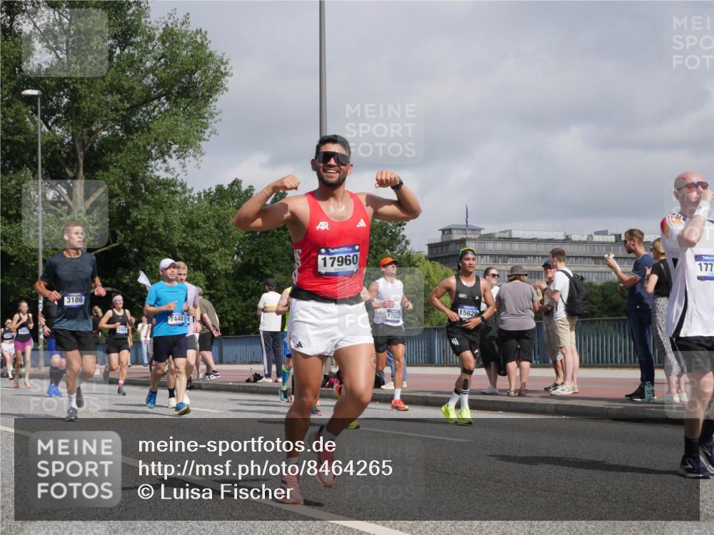 29.06.2025 - hella hamburg halbmarathon Luisa Fischer http://msf.ph/oto/8464265 29.06.2025 09:56:09 Kennedybrücke 3186, 3004, 7448, 17960, 17032, 15629, 177, 2890, 3004, 3186, 4310, 6071, 6203, 6375, 6460, 6903, 7448, 9126, 9303, 9305, 9633 meine-sportfotos.de