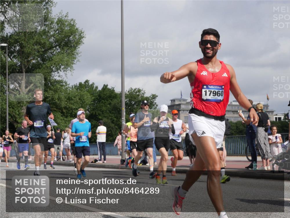 29.06.2025 - hella hamburg halbmarathon Luisa Fischer http://msf.ph/oto/8464289 29.06.2025 09:56:09 Kennedybrücke 3186, 7448, 14464, 1479, 17032, 17960, 2890, 3004, 3186, 4310, 6071, 6203, 6375, 6460, 6903, 7448, 9126, 9303, 9305, 9633 meine-sportfotos.de