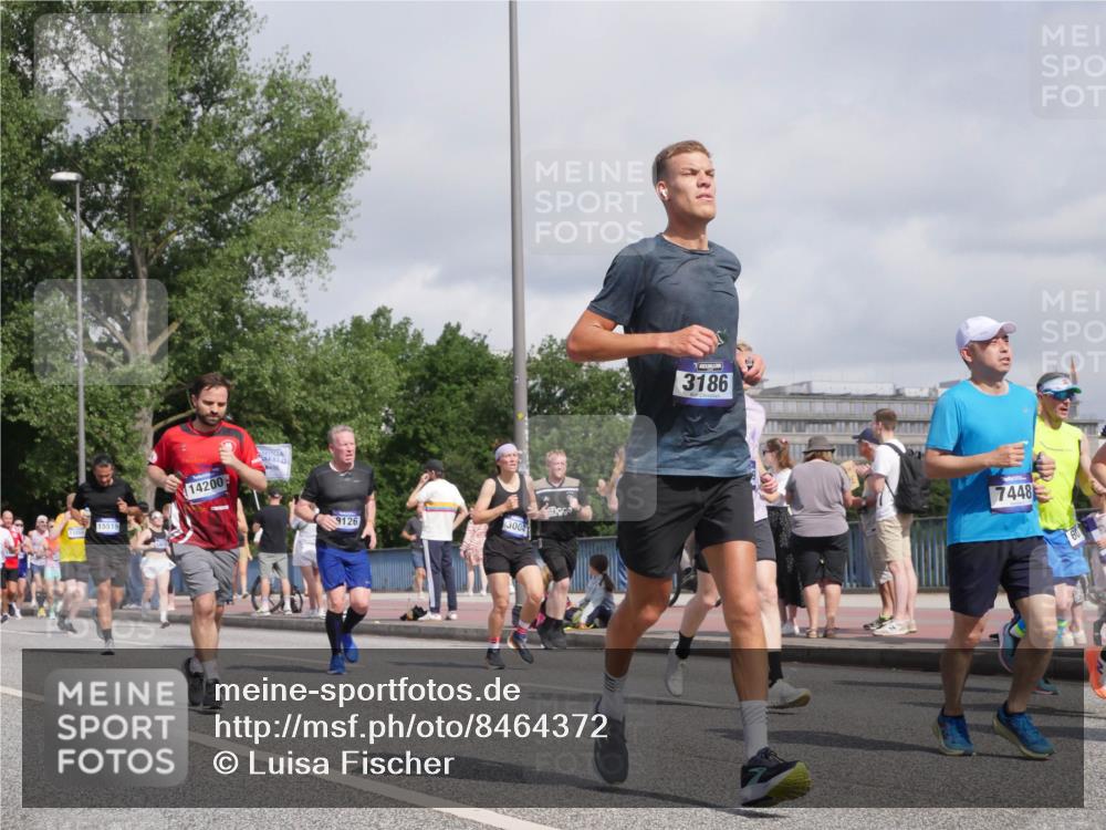 29.06.2025 - hella hamburg halbmarathon Luisa Fischer http://msf.ph/oto/8464372 29.06.2025 09:56:11 Kennedybrücke 15519, 14200, 9126, 300, 3186, 7448, 2890, 3004, 3186, 6071, 6203, 6282, 6575, 6903, 7448, 7480, 7734, 9126, 9633 meine-sportfotos.de