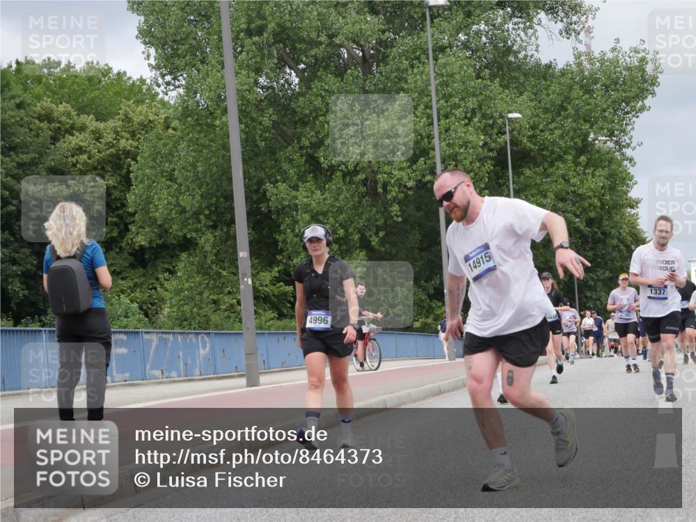 29.06.2025 - hella hamburg halbmarathon Luisa Fischer http://msf.ph/oto/8464373 29.06.2025 10:40:50 Kennedybrücke 4996, 14915, 1337, 3077, 6190, 1337, 1799, 2016, 2031, 2853, 4762, 5522, 5523, 6955, 7124, 7321, 8499, 8811, 8843, 8985, 9288, 10159, 10836 meine-sportfotos.de