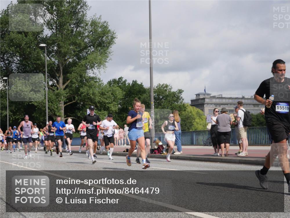 29.06.2025 - hella hamburg halbmarathon Luisa Fischer http://msf.ph/oto/8464479 29.06.2025 09:56:15 Kennedybrücke 15851, 6575, 50, 18638, 15519, 2890, 3004, 4949, 6071, 6282, 6388, 6575, 6903, 7480, 7734, 9030, 9043, 9126, 9200, 9633, 9723 meine-sportfotos.de