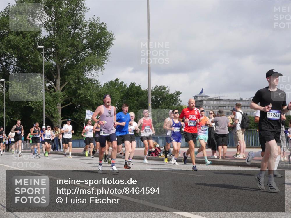 29.06.2025 - hella hamburg halbmarathon Luisa Fischer http://msf.ph/oto/8464594 29.06.2025 09:56:18 Kennedybrücke 9626, 19, 2890, 16084, 7734, 14262, 1100, 6282, 11283, 2890, 2937, 3414, 4949, 5362, 5460, 6282, 6388, 6575, 6903, 7167, 7480, 7734, 9030, 9043, 9200, 9633, 9723, 9965 meine-sportfotos.de