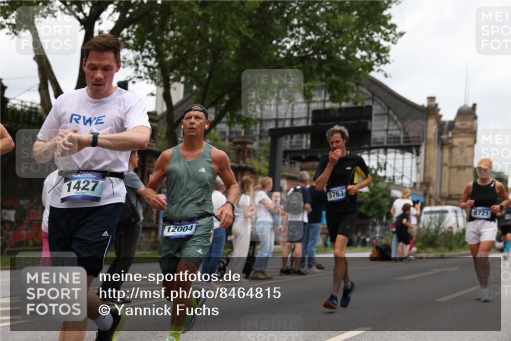 29.06.2025 - hella hamburg halbmarathon Yannick Fuchs http://msf.ph/oto/8464815 29.06.2025 10:57:05 20KM 1126, 1420, 1427, 1531, 1881, 2447, 2582, 2683, 2911, 3182, 3248, 3625, 4389, 4538, 4665, 5058, 5511, 5653, 5708, 5763, 6142, 6966, 7453, 8068, 8176, 8469, 8478, 8721, 9306, 9554, 9899, 11310, 11402, 12004, 12571, 12836, 12978, 13739, 13874, 13939, 14677, 14917, 15137, 16371, 16420, 16478, 16540, 17045, 17119, 17818, 17890, 18359, 18452, 18999, 19241 meine-sportfotos.de