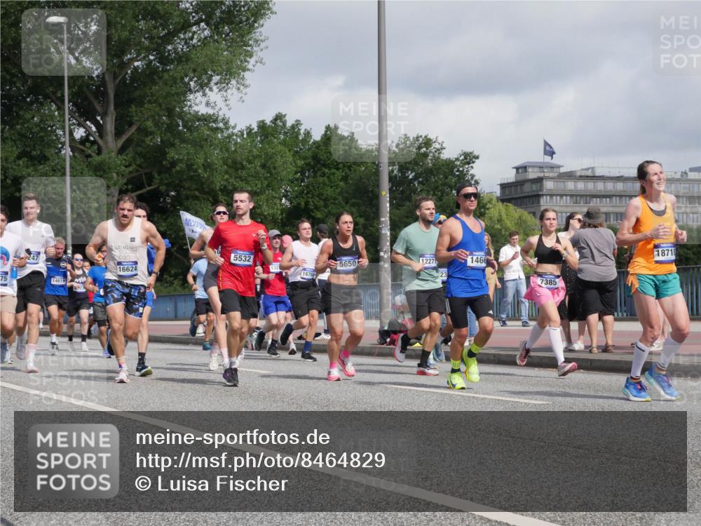 29.06.2025 - hella hamburg halbmarathon Luisa Fischer http://msf.ph/oto/8464829 29.06.2025 09:56:29 Kennedybrücke 75, 14619, 16624, 5532, 12271, 5650, 16766, 23, 1466, 7385, 18718, 1466, 1902, 2270, 2516, 2937, 3414, 3852, 4140, 4235, 4247, 5115, 5362, 5460, 5528, 5532, 5650, 7167, 7385, 8023, 9965, 10792 meine-sportfotos.de