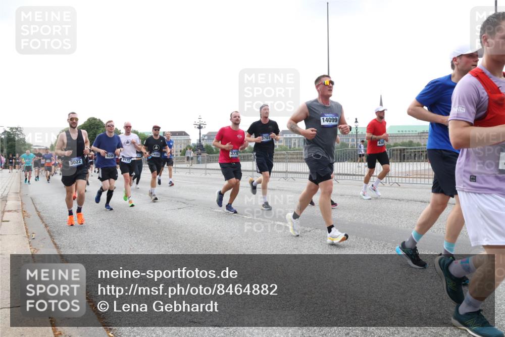 29.06.2025 - hella hamburg halbmarathon Lena Gebhardt http://msf.ph/oto/8464882 29.06.2025 10:32:20 Lombardsbrücke 3022, 9206, 9125, 14494, 3707, 14099, 1199, 1311, 1640, 1987, 2349, 2384, 2672, 2943, 3022, 3221, 3239, 3358, 3365, 3653, 3670, 3707, 3752, 3778, 3822, 4314, 4365, 4605, 4857, 4924, 5156, 5496, 5601, 5658, 5743, 5783, 5871, 5941, 6218, 6228, 6252, 6312, 6315, 6718, 6727, 7135, 7239, 7295, 7344, 7468, 7535, 7570, 7633, 7695, 7702, 7749, 7789, 7816, 7898, 8124, 8127, 8175, 8303, 8538, 8625, 8787, 8840, 8914, 8993, 9125, 9206, 10002 meine-sportfotos.de
