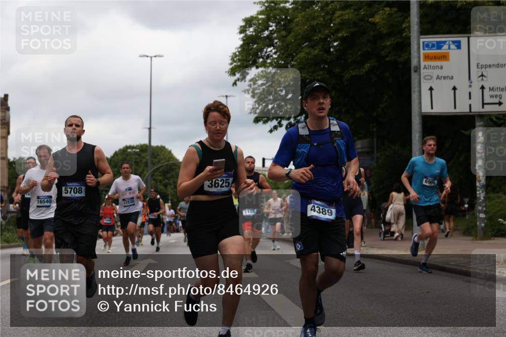 29.06.2025 - hella hamburg halbmarathon Yannick Fuchs http://msf.ph/oto/8464926 29.06.2025 10:57:06 20KM 1126, 1420, 1427, 1531, 1881, 2447, 2582, 2683, 2911, 3182, 3248, 3625, 4389, 4538, 4665, 5058, 5511, 5653, 5708, 5763, 6142, 6966, 7453, 8068, 8176, 8469, 8478, 8721, 9306, 9554, 9899, 11310, 11402, 12004, 12571, 12836, 12978, 13551, 13739, 13874, 13939, 14677, 14917, 15137, 16371, 16420, 16478, 16540, 17045, 17119, 17757, 17818, 17890, 18359, 18452, 18999, 19241 meine-sportfotos.de