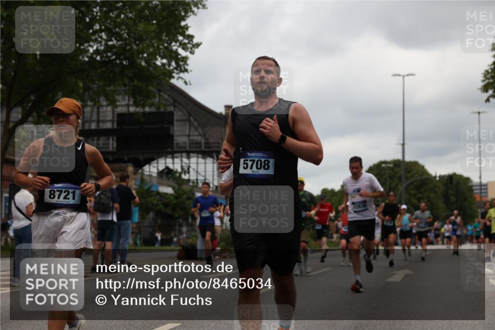 29.06.2025 - hella hamburg halbmarathon Yannick Fuchs http://msf.ph/oto/8465034 29.06.2025 10:57:07 20KM 1126, 1420, 1427, 1881, 2424, 2447, 2582, 2683, 2911, 3182, 3248, 3625, 4389, 4538, 4665, 5058, 5511, 5653, 5708, 5763, 6142, 6966, 7453, 8068, 8176, 8469, 8478, 8721, 9306, 9554, 9899, 10128, 11310, 11402, 12004, 12571, 12836, 12978, 13551, 13739, 13874, 13939, 14677, 14917, 15137, 16371, 16420, 16478, 16540, 17045, 17757, 17818, 17890, 18355, 18359, 18452, 18999, 19241 meine-sportfotos.de