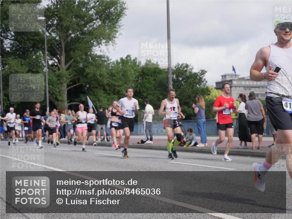 29.06.2025 - hella hamburg halbmarathon Luisa Fischer http://msf.ph/oto/8465036 29.06.2025 09:56:36 Kennedybrücke 1902, 1936, 13223, 41, 1424, 1902, 2516, 3785, 3852, 4140, 4237, 5115, 5528, 8023, 8269, 8928, 9105, 9482, 10792 meine-sportfotos.de