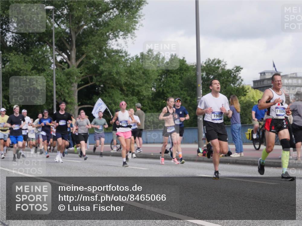 29.06.2025 - hella hamburg halbmarathon Luisa Fischer http://msf.ph/oto/8465066 29.06.2025 09:56:37 Kennedybrücke 1184, 8928, 8269, 14415, 1902, 11936, 1424, 1902, 2516, 3785, 4140, 4237, 5528, 8023, 8269, 8928, 9105, 9482, 10792 meine-sportfotos.de