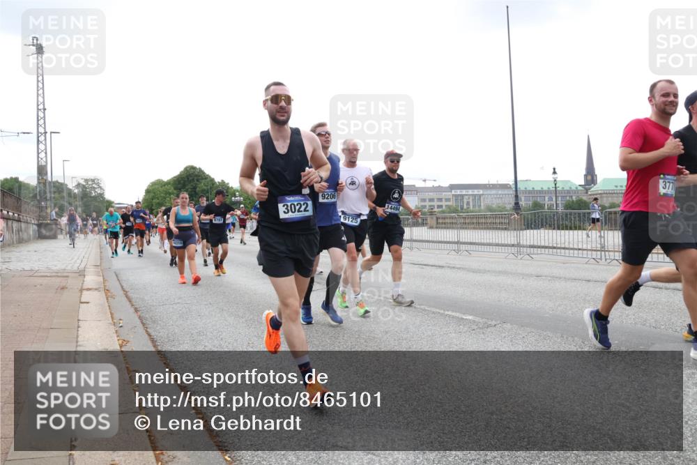 29.06.2025 - hella hamburg halbmarathon Lena Gebhardt http://msf.ph/oto/8465101 29.06.2025 10:32:22 Lombardsbrücke 16310, 8787, 3022, 9206, 9125, 14494, 377, 1199, 1311, 1640, 1987, 2349, 2384, 2943, 3022, 3221, 3239, 3358, 3365, 3653, 3670, 3707, 3752, 3778, 3822, 4314, 4365, 4605, 4857, 4924, 5156, 5496, 5601, 5658, 5743, 5783, 5871, 5941, 6218, 6228, 6252, 6312, 6315, 6718, 6727, 7135, 7239, 7295, 7308, 7309, 7344, 7468, 7531, 7535, 7570, 7633, 7695, 7702, 7749, 7789, 7816, 8124, 8127, 8175, 8303, 8538, 8625, 8787, 8840, 8914, 8993, 9010, 9125, 9206, 10002, 10048 meine-sportfotos.de