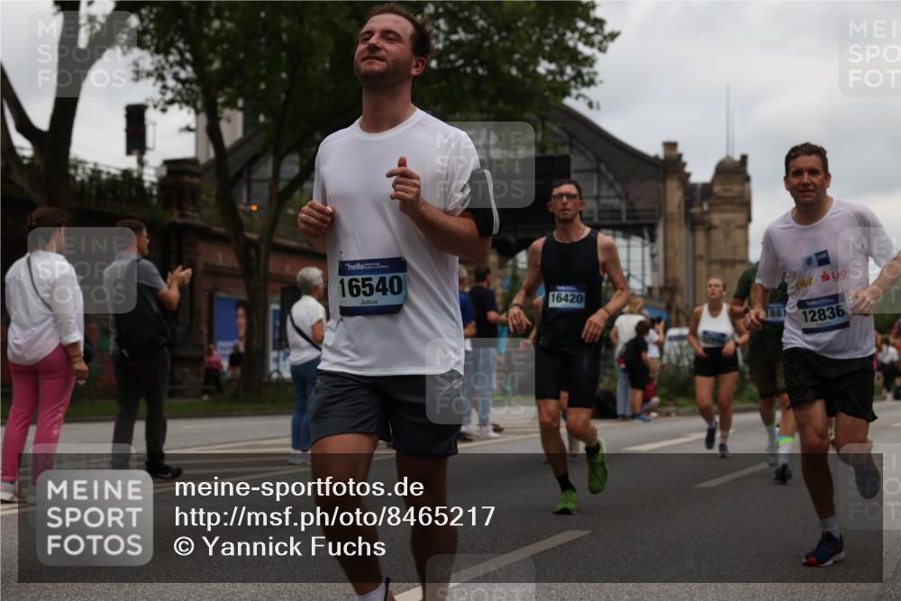 29.06.2025 - hella hamburg halbmarathon Yannick Fuchs http://msf.ph/oto/8465217 29.06.2025 10:57:09 20KM 1126, 1420, 1427, 1881, 2424, 2582, 2683, 3182, 3248, 3625, 4389, 4538, 4665, 5058, 5511, 5653, 5708, 5734, 5763, 6142, 6631, 6966, 7453, 8176, 8469, 8478, 8721, 8822, 9124, 9306, 9554, 9899, 10128, 11310, 11402, 12004, 12571, 12836, 12978, 13528, 13551, 13739, 13939, 14917, 15137, 16371, 16420, 16478, 16540, 17045, 17757, 17818, 17890, 18028, 18355, 18359, 18452, 18999, 19241 meine-sportfotos.de
