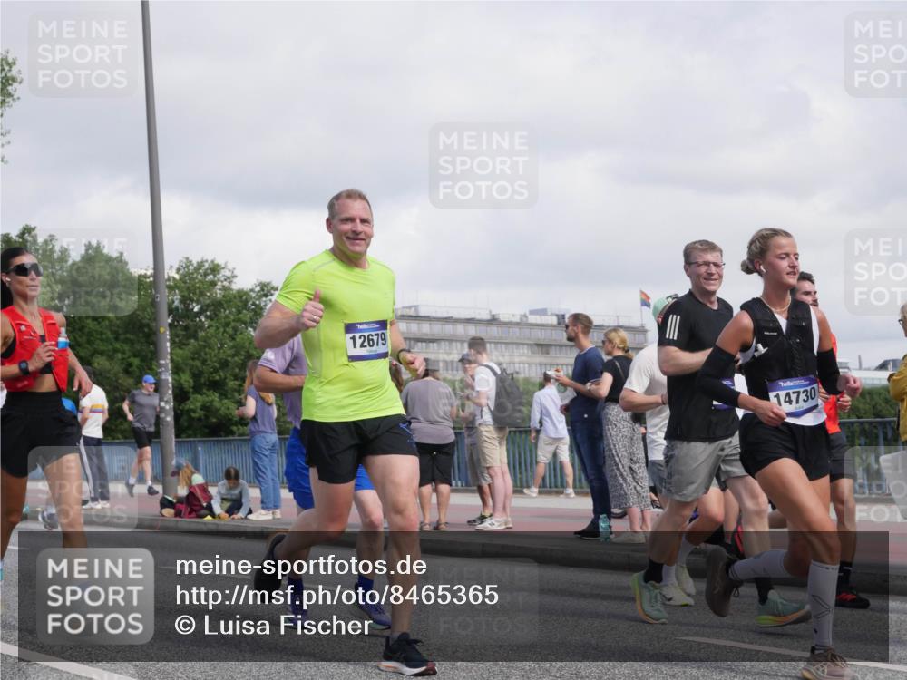 29.06.2025 - hella hamburg halbmarathon Luisa Fischer http://msf.ph/oto/8465365 29.06.2025 09:56:45 Kennedybrücke 12679, 14730, 1413, 1424, 1476, 1892, 2098, 2188, 2823, 3477, 3785, 4183, 4185, 4237, 6831, 8743, 8928, 9105, 9482, 9815 meine-sportfotos.de