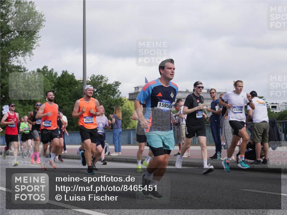 29.06.2025 - hella hamburg halbmarathon Luisa Fischer http://msf.ph/oto/8465451 29.06.2025 09:56:49 Kennedybrücke 981, 2098, 18509, 2823, 8743, 15950, 16316, 13348, 1098, 1171, 1413, 1476, 1892, 2098, 2188, 2823, 2842, 3477, 4183, 4185, 4270, 6198, 6266, 6831, 8743, 9619, 9815, 10237 meine-sportfotos.de