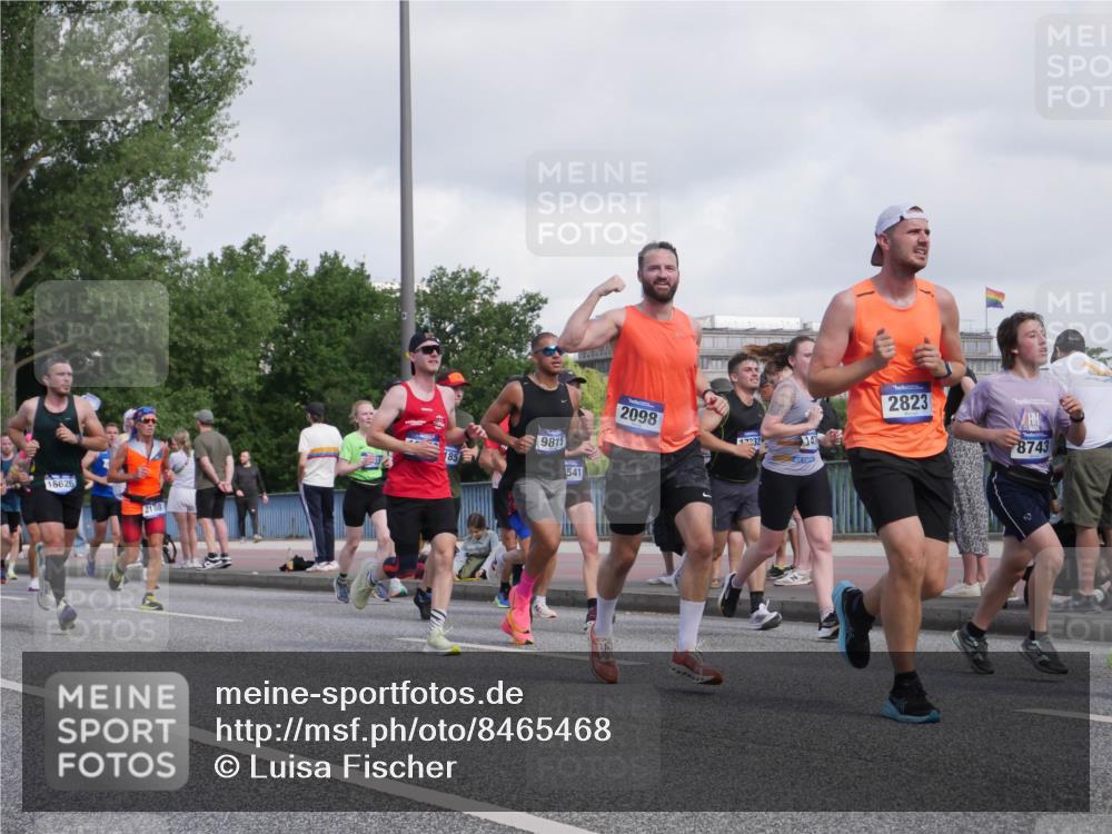 29.06.2025 - hella hamburg halbmarathon Luisa Fischer http://msf.ph/oto/8465468 29.06.2025 09:56:51 Kennedybrücke 16626, 2188, 85, 9815, 541, 2823, 2098, 1932, 347, 8743, 1098, 1171, 1413, 1476, 1892, 2098, 2188, 2823, 2842, 3477, 4183, 4185, 4270, 6198, 6266, 6831, 8743, 9619, 9815, 10237 meine-sportfotos.de