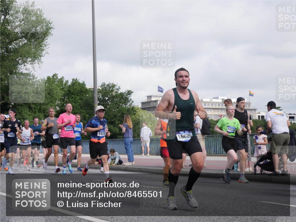 29.06.2025 - hella hamburg halbmarathon Luisa Fischer http://msf.ph/oto/8465501 29.06.2025 09:56:53 Kennedybrücke 16627, 7451, 05, 15365, 1892, 17229, 1413, 16626, 15333, 1098, 1171, 1413, 1476, 1892, 2098, 2188, 2823, 2842, 3477, 4183, 4185, 4270, 6198, 6266, 6630, 8743, 9619, 9815, 10237 meine-sportfotos.de