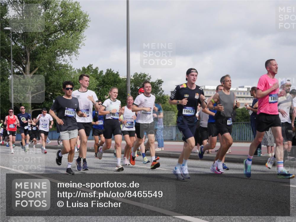 29.06.2025 - hella hamburg halbmarathon Luisa Fischer http://msf.ph/oto/8465549 29.06.2025 09:56:55 Kennedybrücke 12747, 15825, 10237, 2776, 270, 19051, 17451, 16627, 15, 1892, 1098, 1171, 1413, 1476, 1892, 2188, 2842, 3477, 4185, 4270, 6198, 6266, 6630, 7709, 8576, 9463, 9619, 10237 meine-sportfotos.de