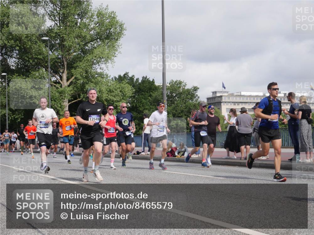 29.06.2025 - hella hamburg halbmarathon Luisa Fischer http://msf.ph/oto/8465579 29.06.2025 09:56:58 Kennedybrücke 12047, 15001, 1662, 12549, 2747, 15825, 18815, 1098, 1171, 1892, 2842, 4270, 6198, 6266, 6630, 7709, 8576, 9463, 9619, 10237, 10529 meine-sportfotos.de
