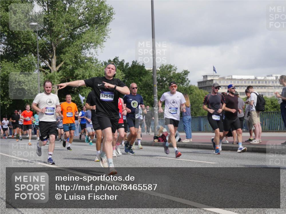 29.06.2025 - hella hamburg halbmarathon Luisa Fischer http://msf.ph/oto/8465587 29.06.2025 09:56:58 Kennedybrücke 15001, 16625, 12549, 18427, 15825, 18815, 1098, 1171, 1892, 2842, 4270, 6198, 6266, 6630, 7709, 8576, 9463, 9619, 10237, 10529 meine-sportfotos.de