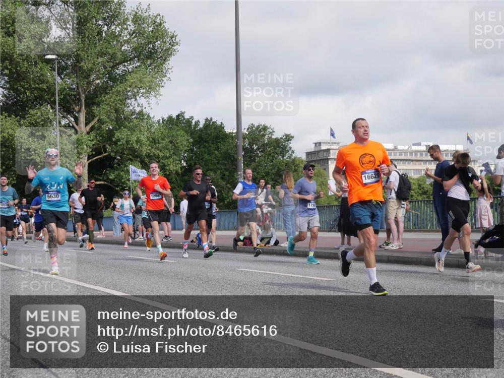 29.06.2025 - hella hamburg halbmarathon Luisa Fischer http://msf.ph/oto/8465616 29.06.2025 09:57:01 Kennedybrücke 10529, 6630, 7709, 19, 12047, 1799, 16625, 1171, 2470, 2842, 4029, 4270, 5020, 5706, 6266, 6630, 6819, 7709, 8142, 8374, 8576, 9051, 9463, 9619, 10529 meine-sportfotos.de