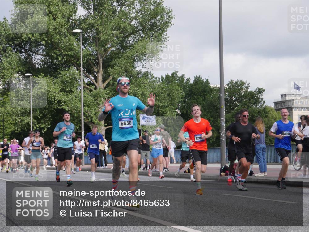 29.06.2025 - hella hamburg halbmarathon Luisa Fischer http://msf.ph/oto/8465633 29.06.2025 09:57:02 Kennedybrücke 15422, 10529, 14797, 6630, 1905, 12203, 120, 3398, 2020, 2470, 4029, 5020, 5706, 6266, 6630, 6819, 7709, 8142, 8374, 8576, 9051, 9463, 9619, 10529 meine-sportfotos.de