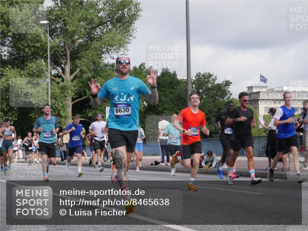 29.06.2025 - hella hamburg halbmarathon Luisa Fischer http://msf.ph/oto/8465638 29.06.2025 09:57:02 Kennedybrücke 15422, 10529, 14797, 7709, 6630, 18380, 047, 18499, 2020, 2470, 4029, 5020, 5706, 6266, 6630, 6819, 7709, 8142, 8374, 8576, 9051, 9463, 9619, 10529 meine-sportfotos.de