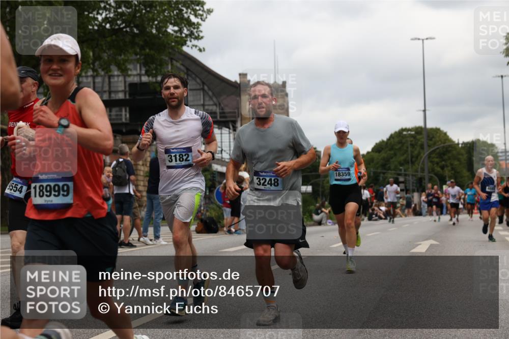 29.06.2025 - hella hamburg halbmarathon Yannick Fuchs http://msf.ph/oto/8465707 29.06.2025 10:57:13 20KM 1126, 1420, 1427, 1722, 1724, 1881, 1992, 2424, 2582, 2683, 3182, 3248, 3360, 3625, 4370, 4389, 4538, 4665, 5058, 5511, 5653, 5708, 5734, 5763, 6142, 6631, 6966, 8176, 8469, 8478, 8721, 8822, 9124, 9306, 9554, 9681, 9899, 10128, 11402, 12004, 12836, 12978, 13528, 13551, 13739, 13939, 14917, 15137, 15516, 16371, 16420, 16478, 16540, 16872, 17045, 17757, 17818, 17890, 18028, 18355, 18359, 18452, 18999, 19241 meine-sportfotos.de